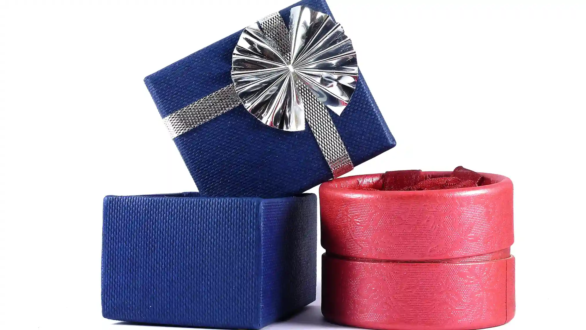 Top Corporate Gift Trends for New Year 2025 | Corporate Gifting PK
