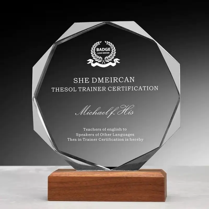 Shields for Chief Guest & Appreciation — From PKR 2,500 ...