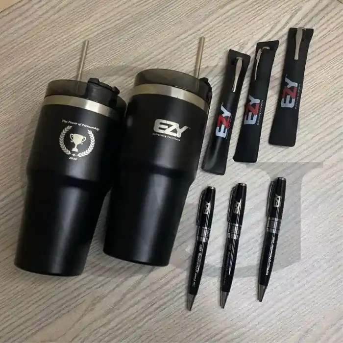 Signature Brew Tumbler - Premium insulated tumbler for coffee and beverages.