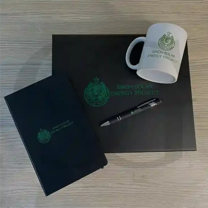 Elegant corporate gift box with grand, high-quality items for premium gifting.