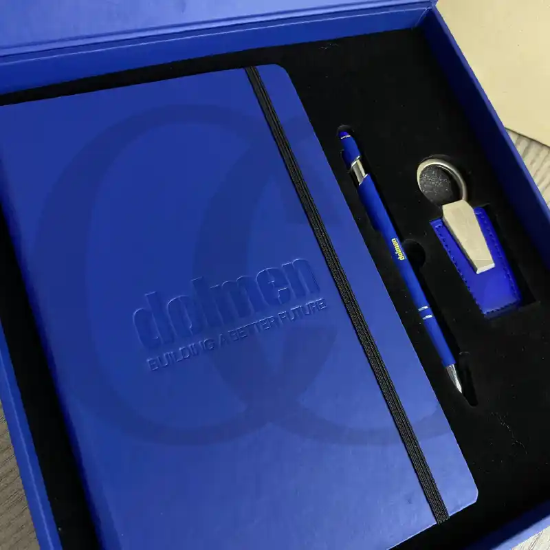 Loyalty Gift Box – elegant corporate gift set with premium notebook, pen, and mug for employee appreciation.