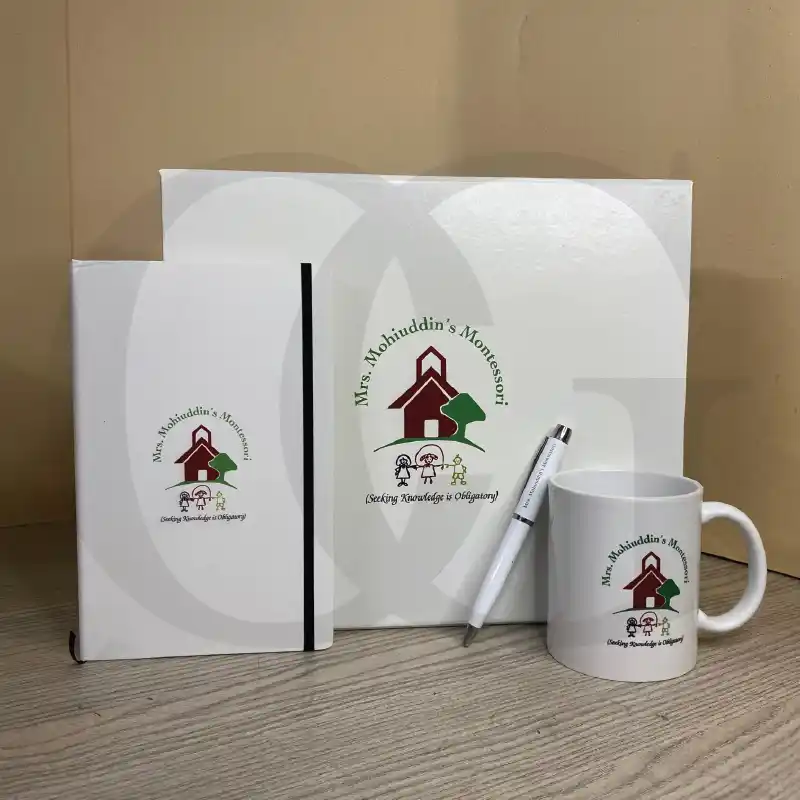 Momentum Gift Box – premium corporate gift set with stylish notebook, pen, and mug for professionals.