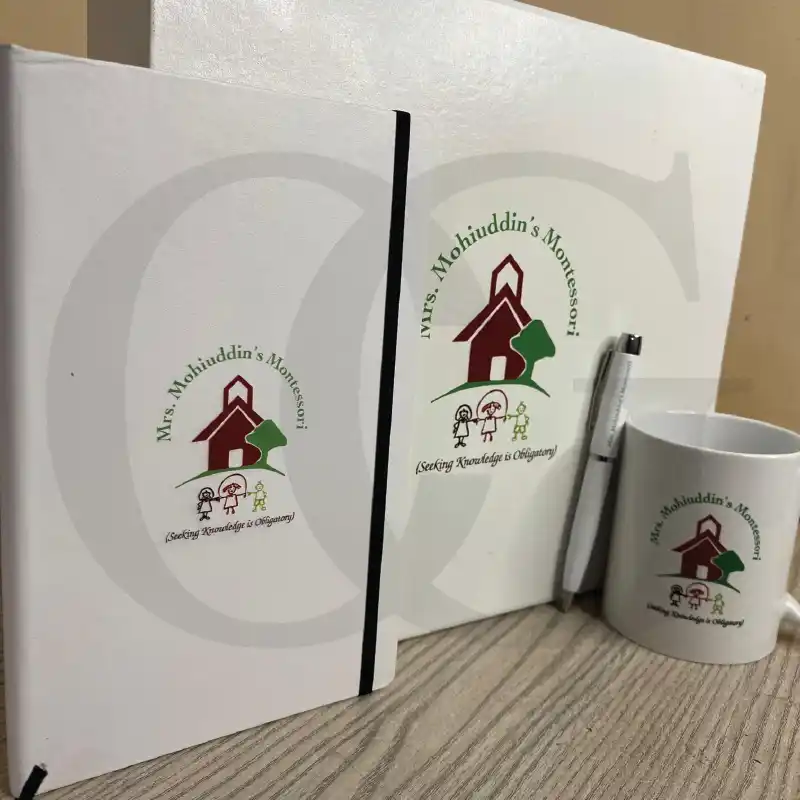 Momentum Gift Box – premium corporate gift set with stylish notebook, pen, and mug for professionals.