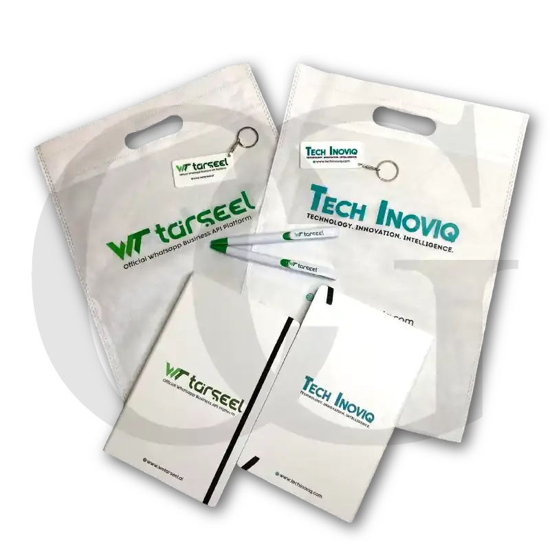 Premium Personalization Kit – customizable corporate gift set with elegant accessories for professionals.