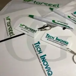 Premium Personalization Kit – customizable corporate gift set with elegant accessories for professionals.