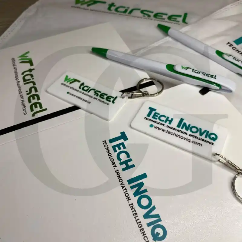 Premium Personalization Kit – customizable corporate gift set with elegant accessories for professionals.