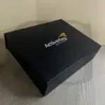 The Influence Box – premium corporate gift set with notebook, pen, and keychain for professionals.