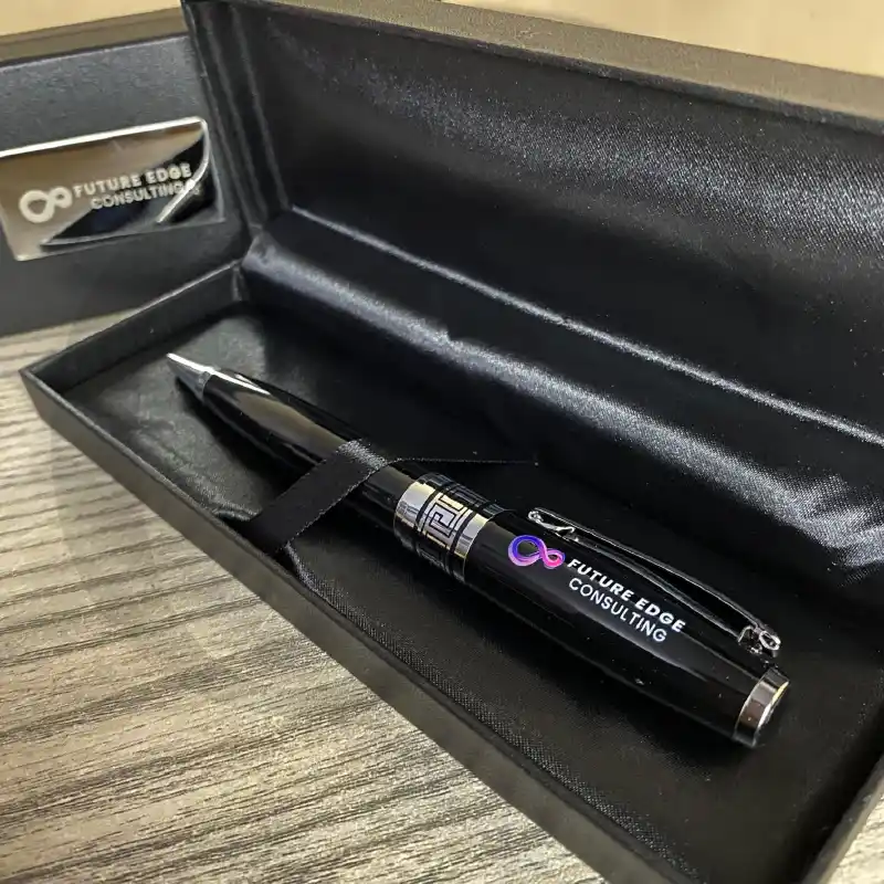 The Signature Touch – premium corporate gift set with notebook, pen, and elegant packaging for professionals.