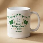 Festive Happy Independence Day 14 August mug with Pakistan flags and bunting