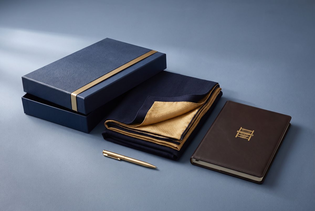 Corporate gift box with fine fabric for textile companies